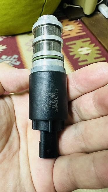 Клапаны, клапанные крышки: Клапан двигателя BMW 2016 г., Б/у, Оригинал, Германия — 3