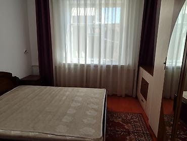 суточный комната: 160 м², 6 комнат — 7