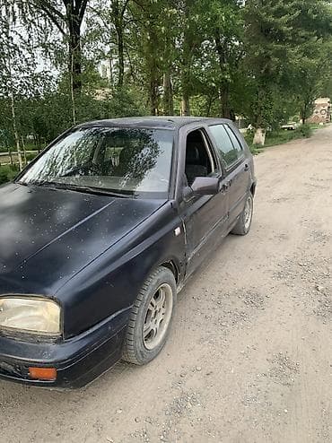 Унаа сатуу: Volkswagen Golf: 1992 г., 1.6 л, Кол менен иштөөчү, Хетчбек — 4