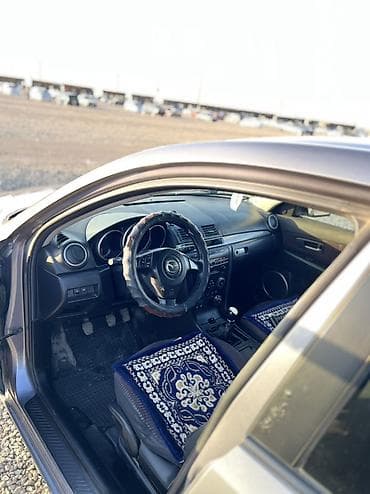 Mazda 3: 2004 г., 2 л, Механика, Газ, Седан — 5