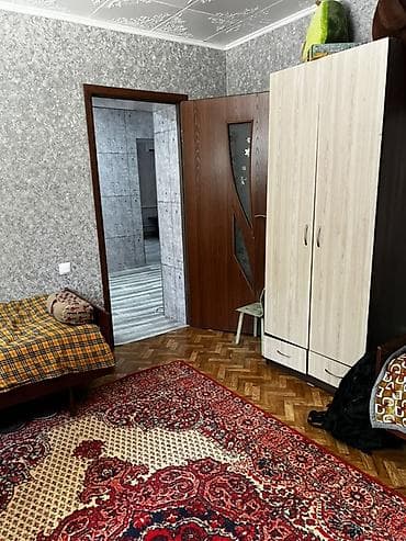 дома аламедин 1: Дом с участком и садом - Адрес: ул. Горького, 54 (указан на табличке — 5