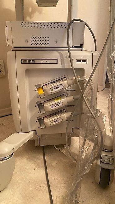 Нитрил кол каптары: Ультразвуковой диагностический аппарат Toshiba Xario 100 - Цветной — 3