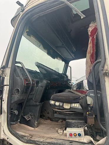 mazda cx 9: Тягач, Volvo, 1996 г., Без прицепа — 2