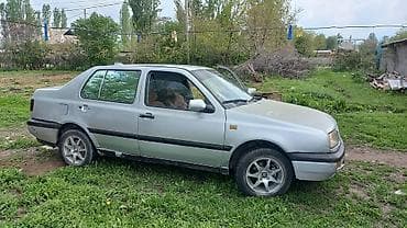 авто насос: Volkswagen Vento: 1993 г., 1.8 л, Ручные, Бензин, Седан — 2