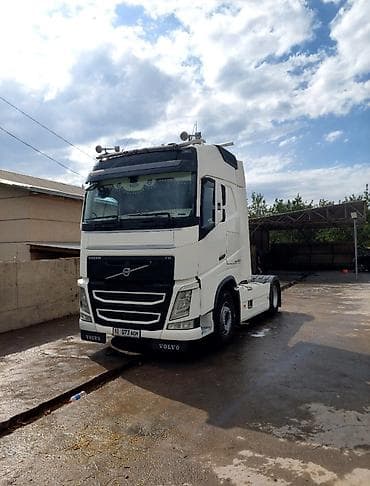 мотор д12: Тягач, Volvo, 2014 г., Шторный — 6
