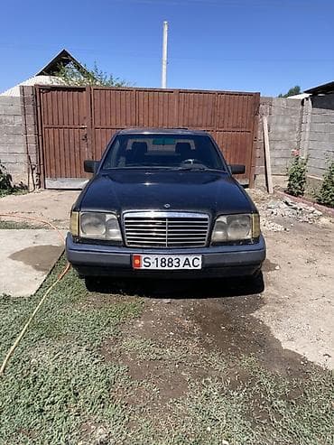 Mercedes-Benz W124: 1993 г., 2.2 л, Механика, Бензин, Седан
