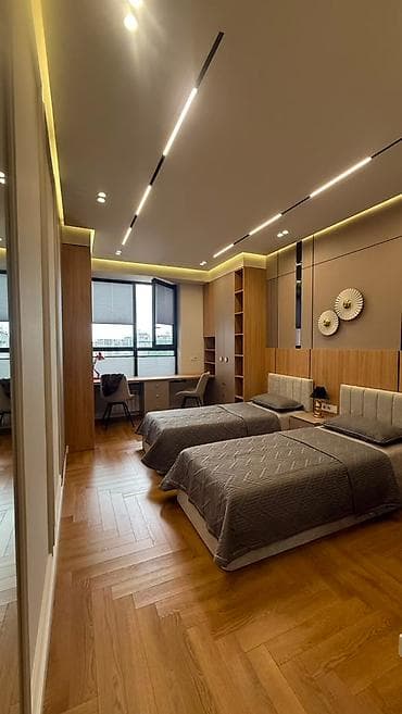 3 комнаты, 105 м², Асанбай мкр Элитка, 10 этаж, Дизайнерский ремонт — 1