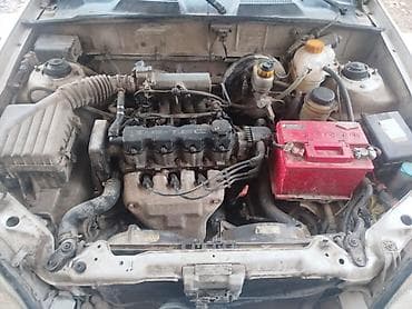 nisan march: Daewoo Lanos: 1998 г., 1.3 л, Механика, Бензин, Седан — 3