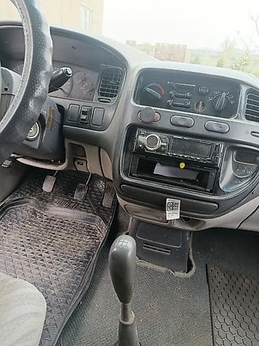 Транспорт: Mitsubishi Space Gear: 1995 г., 2.4 л, Механика, Бензин, Минивэн — 8
