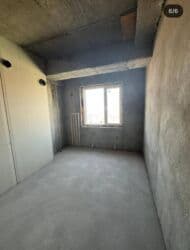 1 ком ка: 1 бөлмө, 53 кв. м, Элитка, 3 кабат, ПСО (өзү оңдоп түзөтүп бүтүү үчүн) — 5