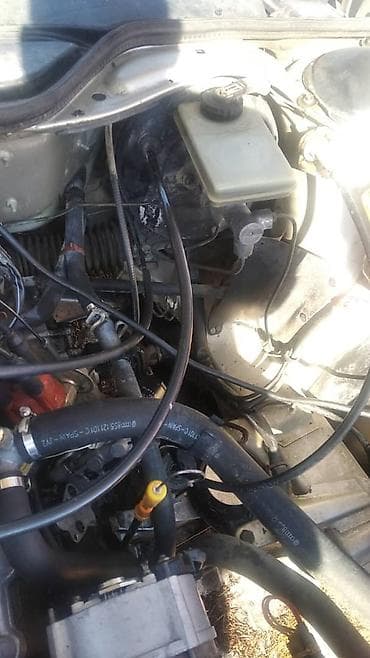 коллектор на ауди: Audi 100: 1987 г., 1.8 л, Механика, Седан — 10