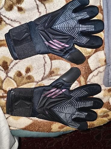 Перчатки, варежки: Adidas Predator Edge Pro Пара вратарских перчаток черного цвета — 1