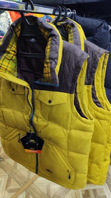 жилетк: Жилет пуховый 

Производство Индонезия — 10