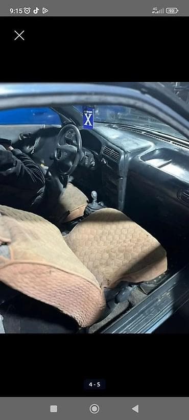 terrano 2: Nissan Sunny: 1990 г., Механика, Хэтчбэк — 4
