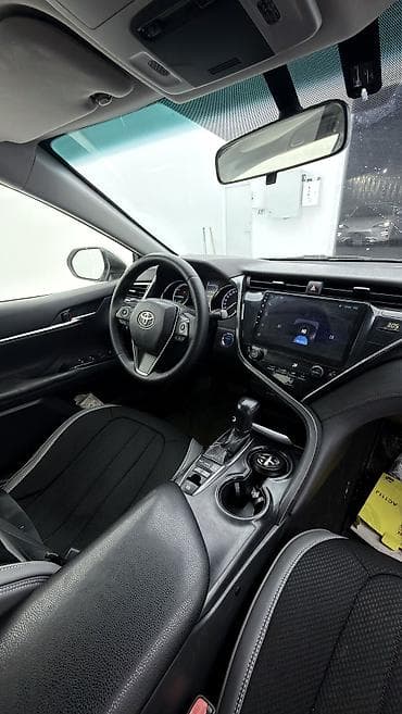 ключи б у: Toyota Camry: 2018 г., 2.5 л, Вариатор, Гибрид, Седан — 6