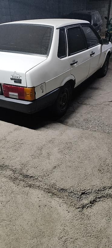 уаз борт: ВАЗ (ЛАДА) 21099: 1993 г., 1.5 л, Седан — 2