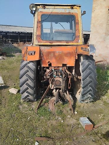 запчасть трактора: Трактор колесный (кабина, задний навес) — для восстановления или на — 4