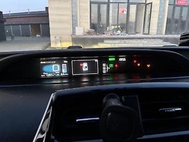 э 302: Toyota Prius: 2019 г., Гибрид, Хэтчбэк — 6