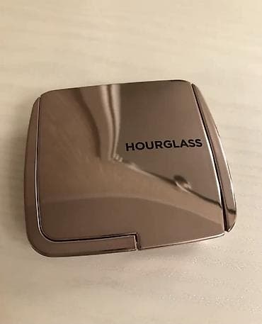 цвет пудр: Шикарный популярный бронзер, оригинал от бренда Hourglass, большой — 2