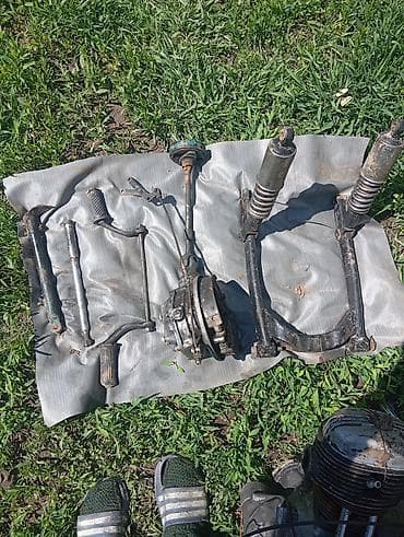 Транспорт: Запчасти от мотоцикл Урал мотор кардан велка задния амортизаторы бак — 1