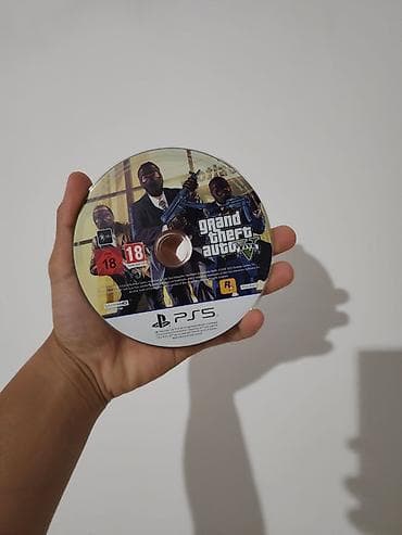 диски на ps5: Игровая консоль Sony PlayStation 5 (версия с дисководом) + 2 геймпада — 1