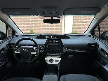 стекло подемники: Toyota Prius: 2016 г., 1.8 л, Гибрид, Лифтбек — 8
