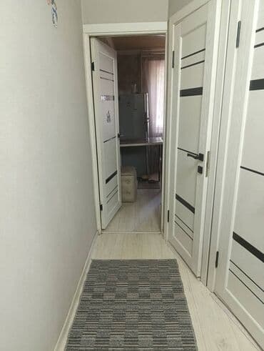 дом п манас: Продаю! 2 комнатную квартиру под бизнес. Пересечения улиц Молодая — 4