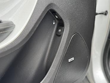 e2 byd: Chevrolet Volt: 2012 г., 1.5 л, Вариатор, Гибрид, Лифтбек — 9