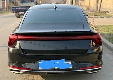 hyundai tuscon: Стильный бизнес-седан черного цвета с эффектным дизайном и богато — 3