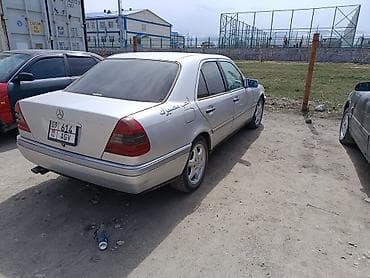 Mercedes-Benz C-Class: 1995 г., Седан