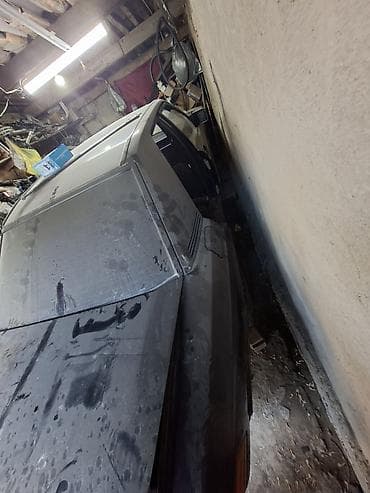 etari 700: Продаются кузовные запчасти для мерседес 190 есть все кузовные — 3