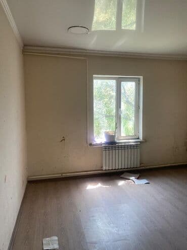 сдаю дом без хозяин: Сдается помещение 1500тыс КВ м имеются 3 сарая 1навес 1конюшня — 18