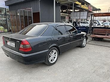 Mercedes-Benz C-Class: 1996 г., 2 л, Механика, Бензин, Седан — 3