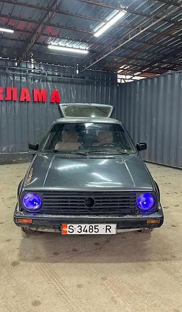 Volkswagen Golf: 1989 г., 1.8 л, Механика, Бензин, Хэтчбэк