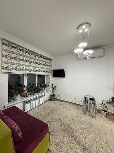 Үйлөрдү ижарага берүү: 🏡 Продаётся кирпичный дом в районе “Золотой квадрат” 📍 Чуйкова / — 10