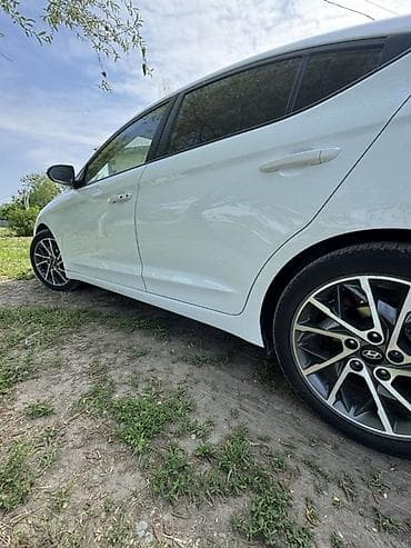 lexus e: Hyundai Avante: 2019 г., 1.6 л, Автомат, Бензин, Седан — 3