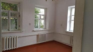 снять кв бишкек: 40 м², 3 комнаты, Подвал, погреб, Забор, огорожен — 4