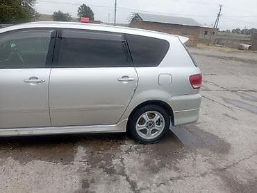 порог: Toyota Ipsum: 2003 г., 2.4 л, Автомат, Бензин, Минивэн — 8