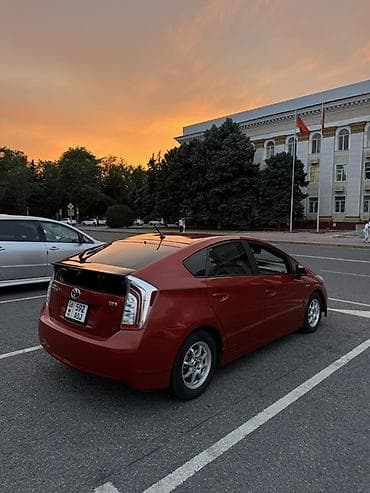 тойота прикс: Toyota Prius: 2015 г., 1.8 л, Вариатор, Гибрид, Хэтчбэк — 3