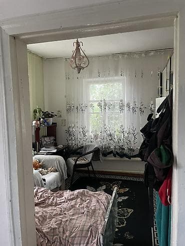 2 6: Продаётся дом с участком 13 соток в Беловодске. Участок расположен — 2