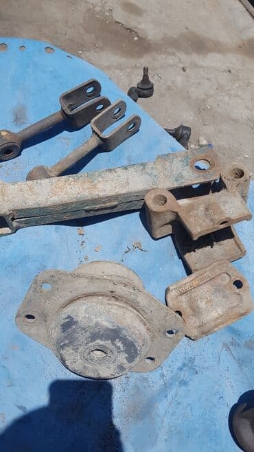 биндеры для переплета металлическими пружинами механические: Mercedes 817 1117 крепление стабилизатора крепление амортизатора — 2