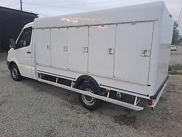 фаст фуд на колесах купить бу: Легкий грузовик, Mercedes-Benz, Стандарт, 1,5 т, Б/у — 4