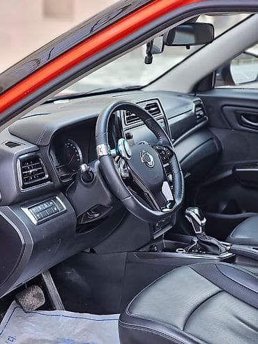 Продажа авто: Ssangyong Tivoli: 2020 г., 1.5 л, Автомат, Бензин, Кроссовер — 5