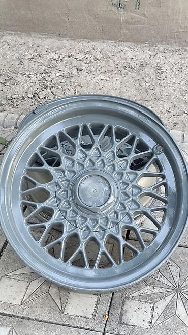 меняю диски на бмв: Литые Диски R 15 BMW, Пара, отверстий - 5, Б/у — 1