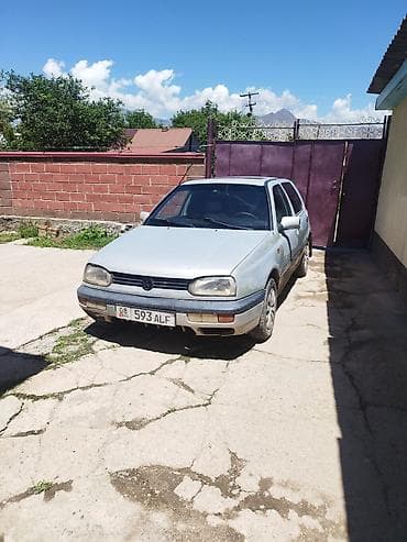Унаа: Volkswagen Golf: 1994 г., Кол менен иштөөчү, Хетчбек — 1