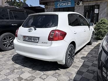 toyota auris: Toyota Auris: 2009 г., 1.4 л, Механика, Бензин, Хэтчбэк — 4