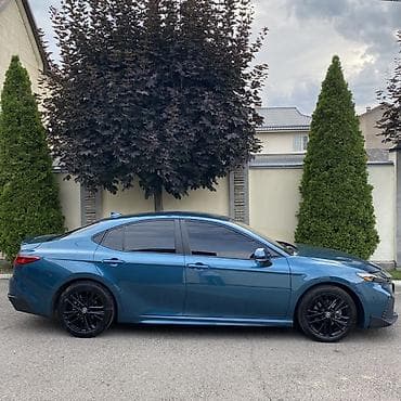 vin code: Toyota Camry: 2024 г., 2.5 л, Автомат, Гибрид, Седан — 5