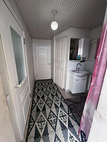 комм: Продаётся частный дом с двориком и хозпостройками. - Закрытая — 10