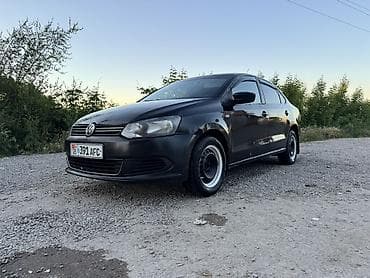 Volkswagen Polo: 2011 г., 1.6 л, Механика, Бензин, Седан