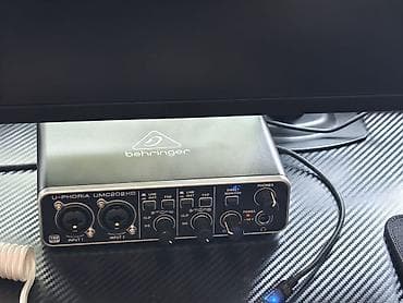 Другая аудиотехника: Звуковая карта Behringer U-Phoria UMC202HD Компактный USB-интерфейс — 2